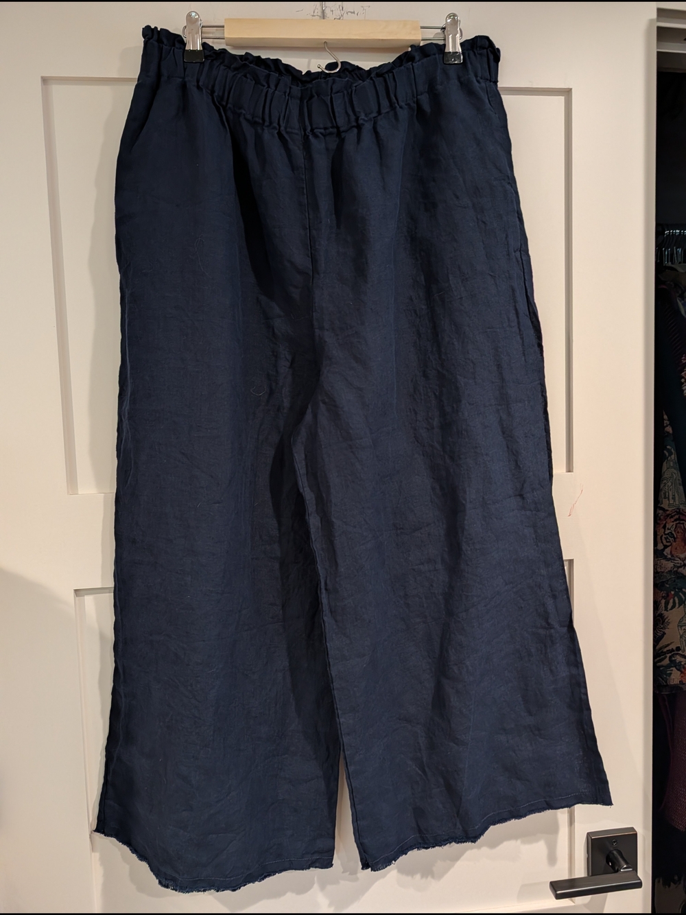 Wide-Leg Linen Pants